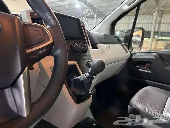 interior frontLeft