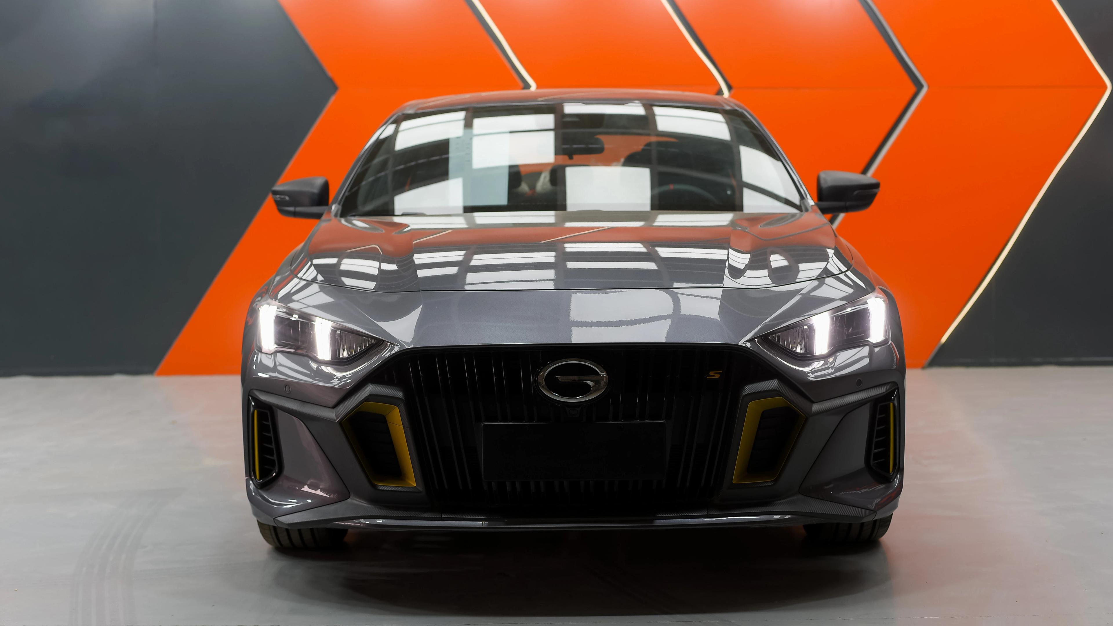exterior rearLeft